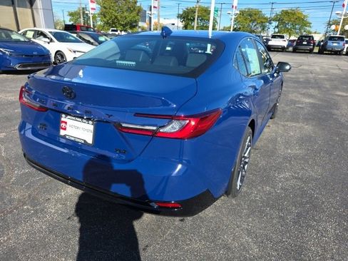 New 2026 Toyota Camry XLE image 7