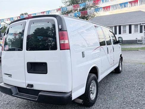 Used 2013 Chevrolet Express 2500 w/ Power Package RWD image 2