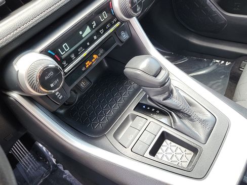 Certified 2024 Toyota RAV4 XLE FWD image 16