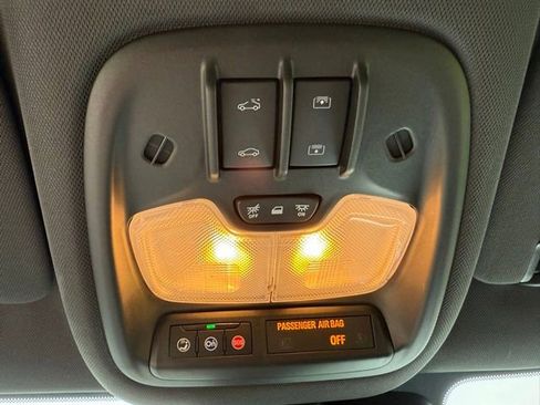 Used 2023 Chevrolet TrailBlazer RS w/ Sun and Liftgate Package image 26