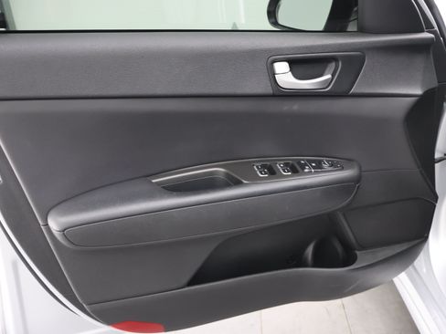 Used 2017 Kia Optima LX FWD image 37