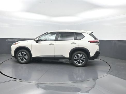 Used 2023 Nissan Rogue SV AWD/4WD image 6
