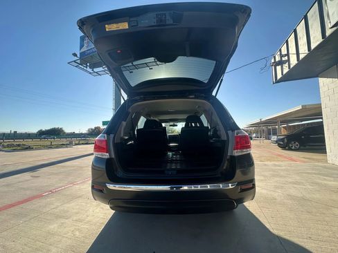 Used 2013 Toyota Highlander Limited image 9