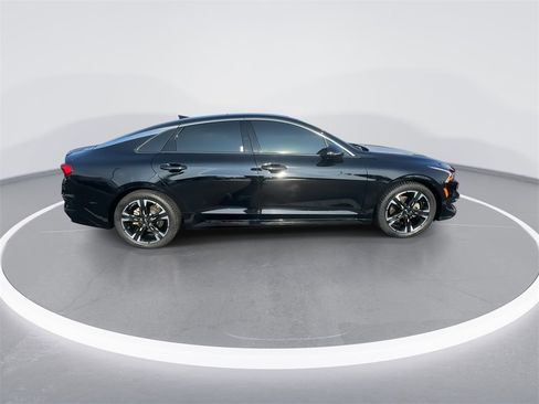 Used 2023 Kia K5 GT-Line image 9
