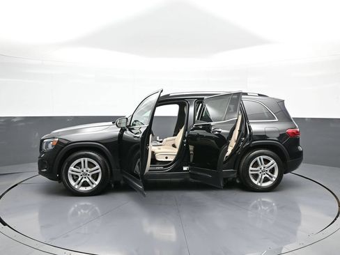 Used 2020 Mercedes-Benz GLB 250 4MATIC image 43