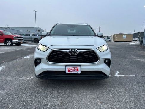 Used 2021 Toyota Highlander Limited image 9