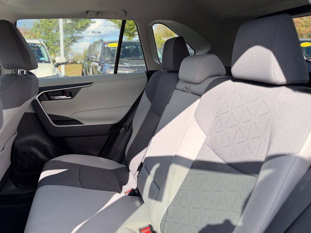 Certified 2024 Toyota RAV4 XLE w/ Convenience Package FWD image 5