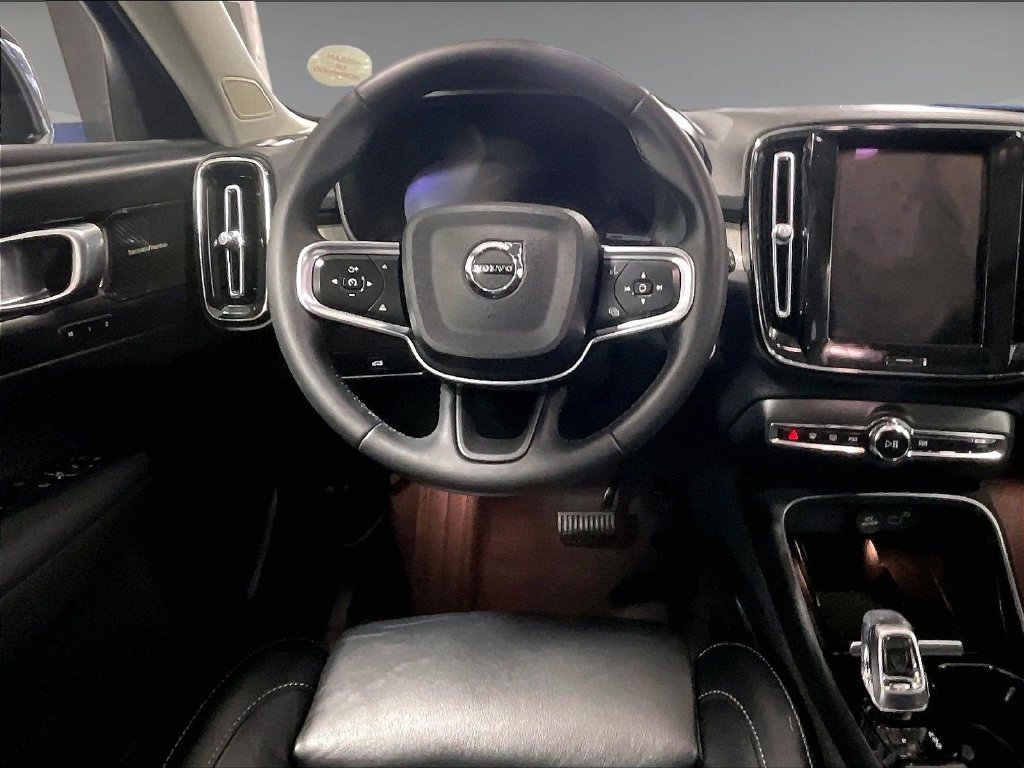 Used 2024 Volvo XC40 B5 Plus w/ Protection Package Premier AWD/4WD image 17