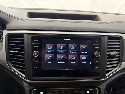 Used 2021 Volkswagen Atlas SE w/ Panoramic Sunroof Package image 37