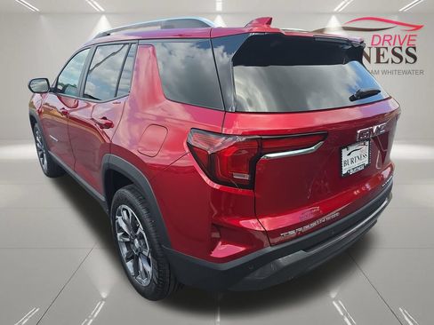 Used 2025 GMC Terrain Elevation w/ Elevation Premium Package AWD/4WD image 4