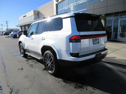 Used 2026 Lexus GX 550 w/ Cold Area Package image 5