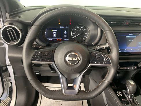 Used 2024 Nissan Kicks SR image 22