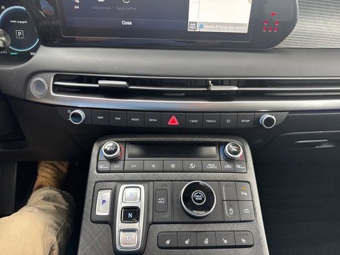 Used 2024 Hyundai Palisade Limited image 21