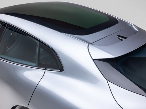 Certified 2025 Ferrari Purosangue AWD/4WD image 18