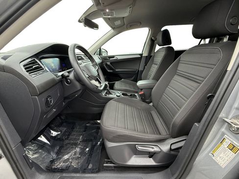 Used 2023 Volkswagen Tiguan S AWD/4WD image 9