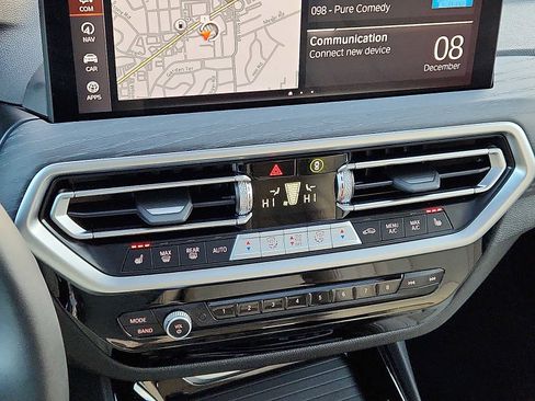 Certified 2023 BMW X3 xDrive30i w/ Premium Package image 15