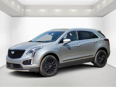 New 2026 Cadillac XT5 Premium Luxury w/ LPO, ONYX Package FWD image 3