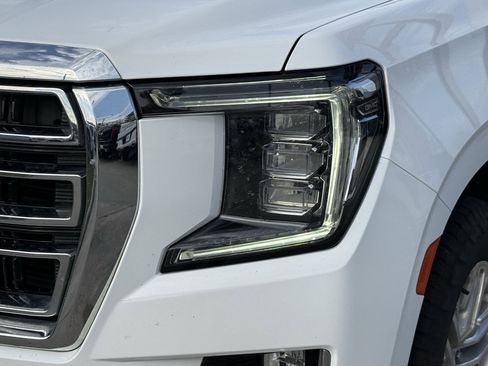 Used 2024 GMC Yukon SLT image 11