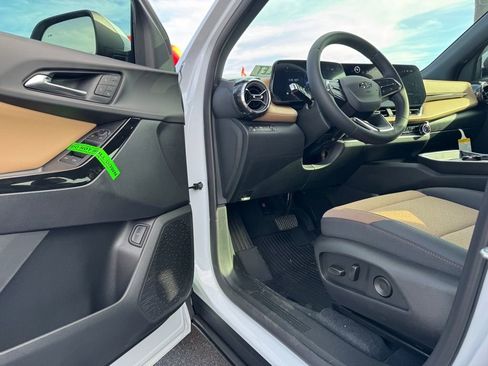 New 2026 Chevrolet Equinox ACTIV w/ Convenience Package III FWD image 11