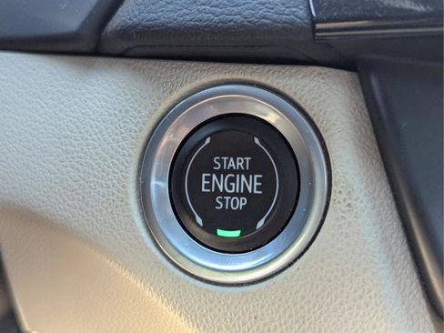 Used 2023 Cadillac CT4 Luxury image 31