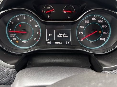 Used 2017 Chevrolet Cruze LT image 23