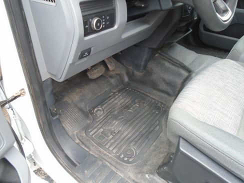 Used 2023 Ford F250 XLT w/ F-250 >10K GVWR Package image 19