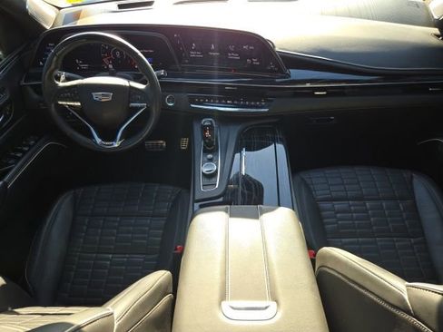 Used 2023 Cadillac Escalade V AWD/4WD image 12