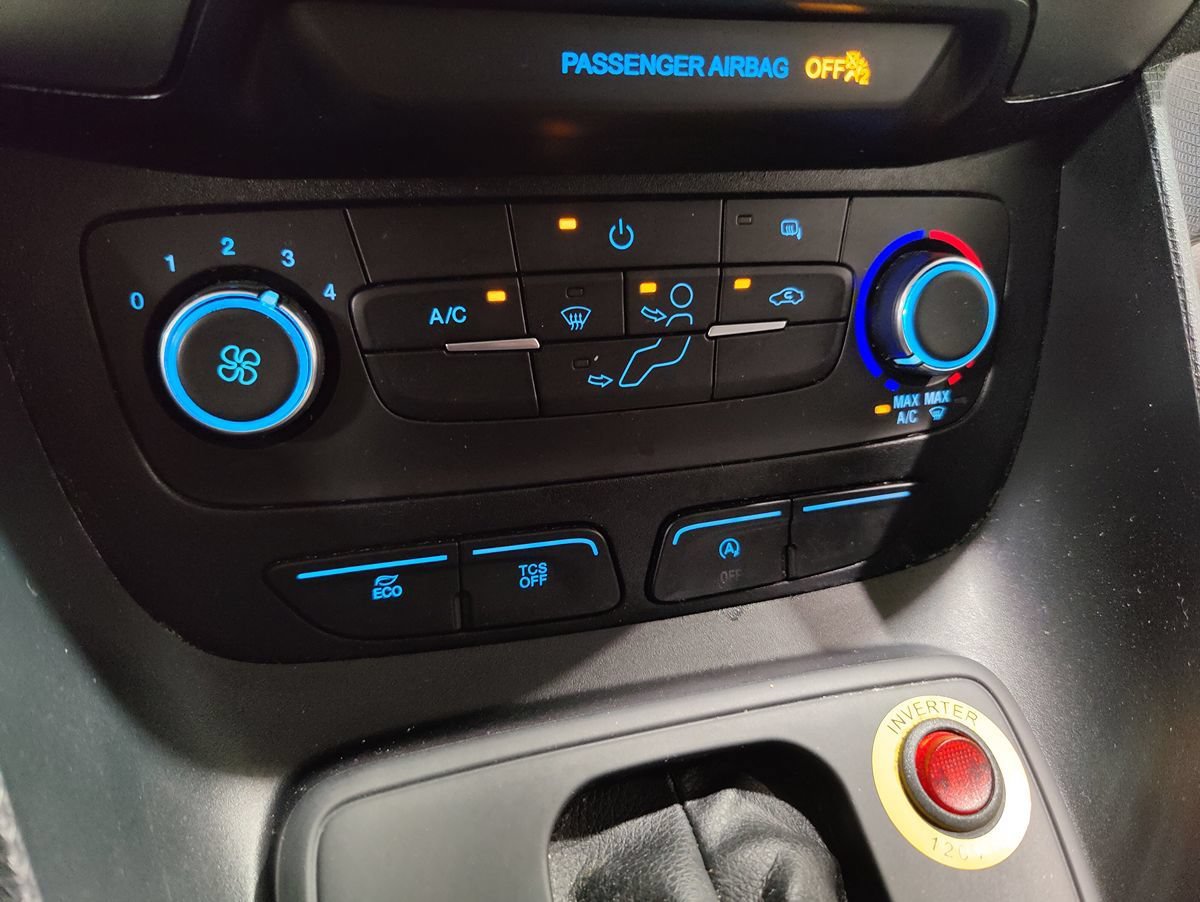 Used 2022 Ford Transit Connect XL FWD image 35