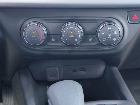 Used 2026 Chevrolet Trax RS w/ Driver Confidence Package image 18