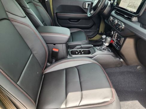 New 2026 Jeep Gladiator Mojave AWD/4WD image 10