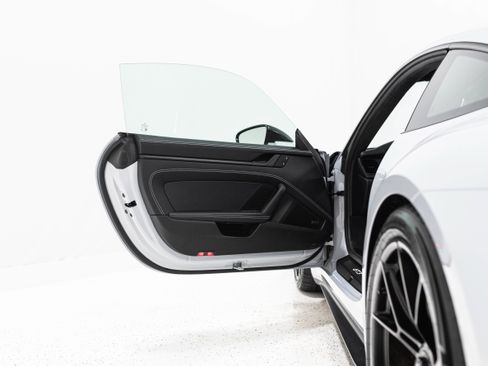 Used 2026 Porsche 911 GT3 RWD image 16