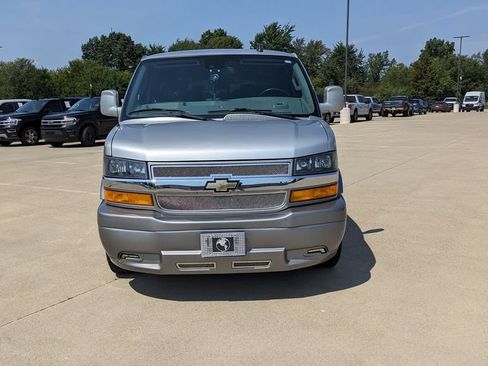 Used 2020 Chevrolet Express 2500 w/ Enhanced Convenience Package RWD image 8