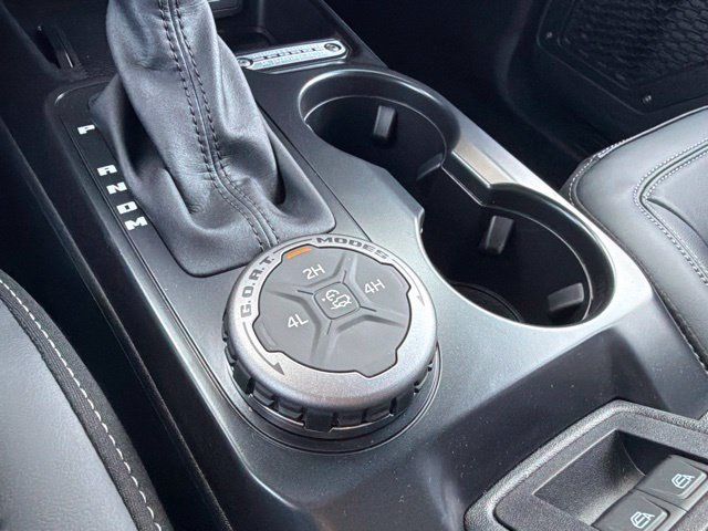 New 2026 Ford Bronco Outer Banks AWD/4WD image 19