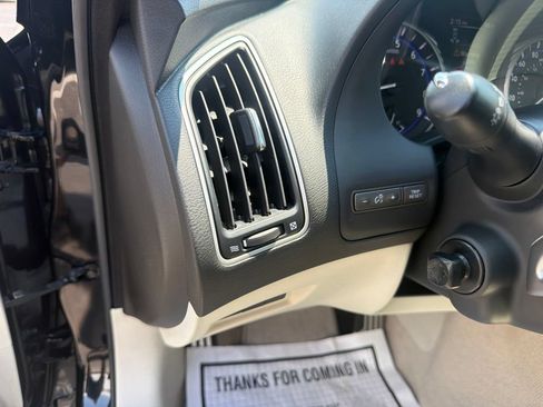 Used 2017 INFINITI Q50 Sport AWD/4WD image 26