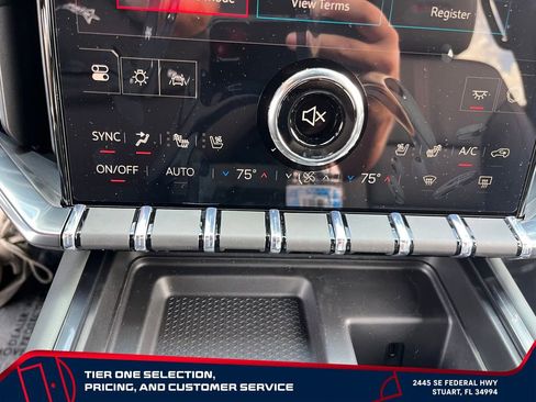 New 2026 GMC Acadia AT4 w/ Luxury Package AWD/4WD image 24
