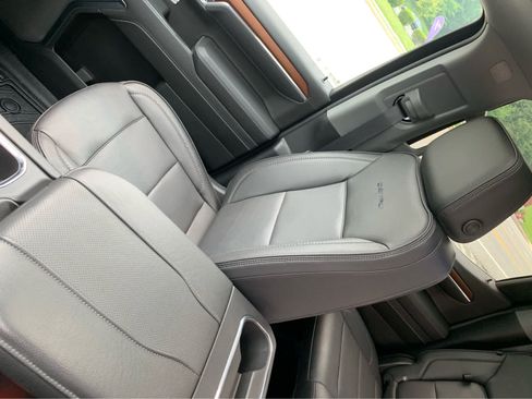 Used 2023 GMC Sierra 1500 Denali w/ Technology Package AWD/4WD image 20