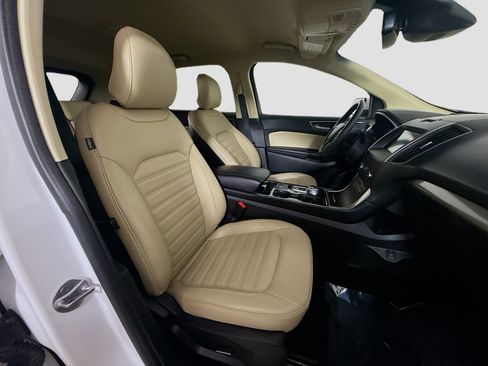 Used 2019 Ford Edge SEL w/ Equipment Group 201A image 29