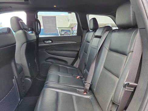Used 2021 Jeep Grand Cherokee Limited w/ Quick Order Package 28K 80th AWD/4WD image 17