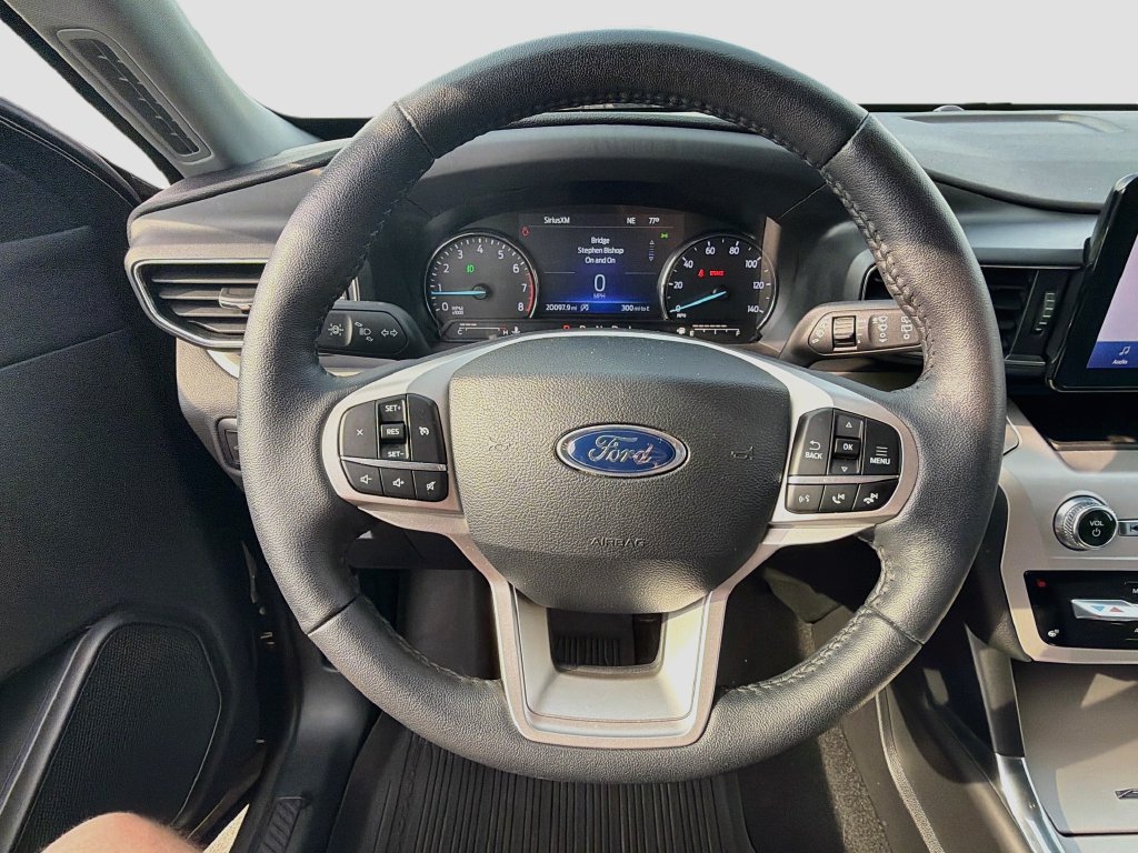 Used 2024 Ford Explorer XLT w/ Equipment Group 202A AWD/4WD image 11