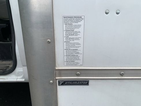 Used 2021 Chevrolet Express 3500 w/ Power Convenience Package RWD image 32