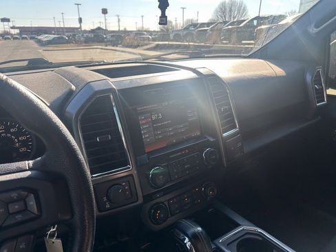 Used 2015 Ford F150 XLT w/ Equipment Group 302A Luxury image 18