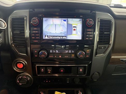 Used 2016 Nissan Titan Platinum Reserve AWD/4WD image 17