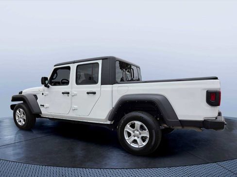 Used 2023 Jeep Gladiator Sport w/ Trailer Tow Package AWD/4WD image 4