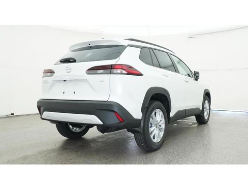 New 2026 Toyota Corolla Cross LE FWD image 24