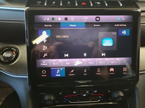 Certified 2024 Jeep Grand Cherokee L Limited w/ Luxury Tech Group II image 13