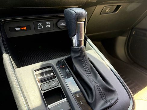 Used 2024 Honda CR-V EX image 9