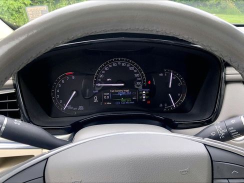 Used 2019 Cadillac XT5 Premium Luxury AWD/4WD image 21