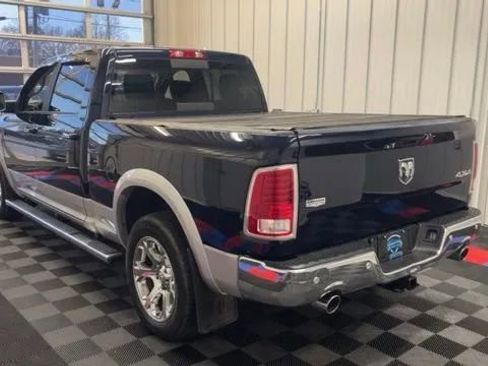 Used 2017 RAM 1500 Laramie AWD/4WD image 5