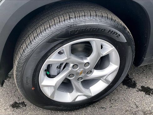 New 2026 Chevrolet Trax LS w/ LS Convenience Package FWD image 12