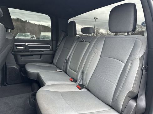 Used 2024 RAM 2500 Big Horn image 25
